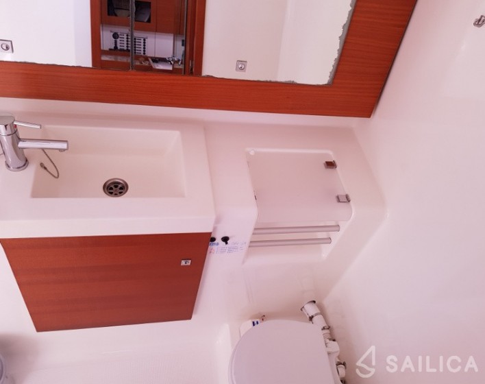 Dufour 380 - Yacht Charter Sailica