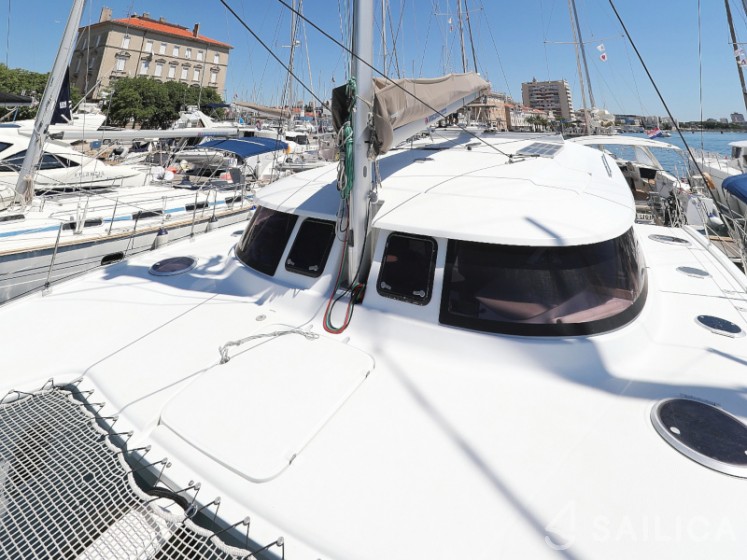 Lipari 41 - Yacht Charter Sailica