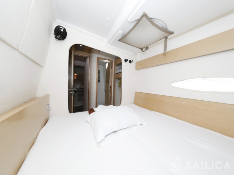 Lipari 41 - Yacht Charter Sailica