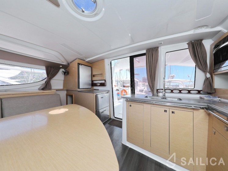 Lipari 41 - Yacht Charter Sailica