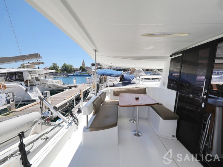 Lipari 41 - Yacht Charter Sailica