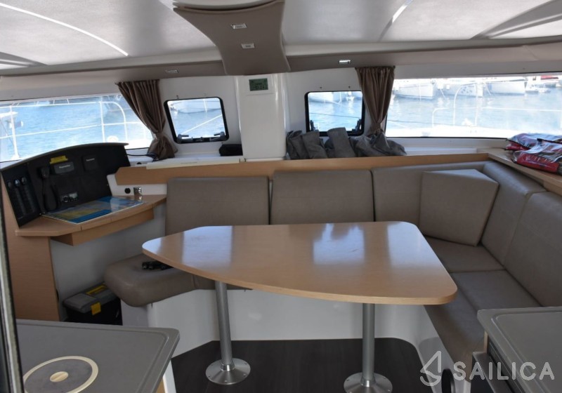 Lipari 41 - Yacht Charter Sailica