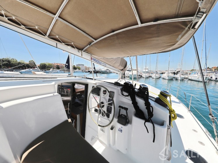 Lipari 41 - Yacht Charter Sailica