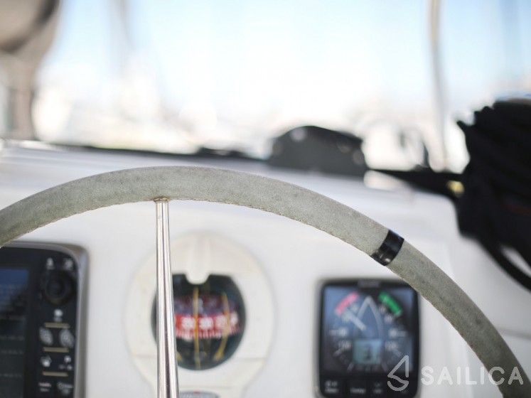 Lipari 41 - Yacht Charter Sailica
