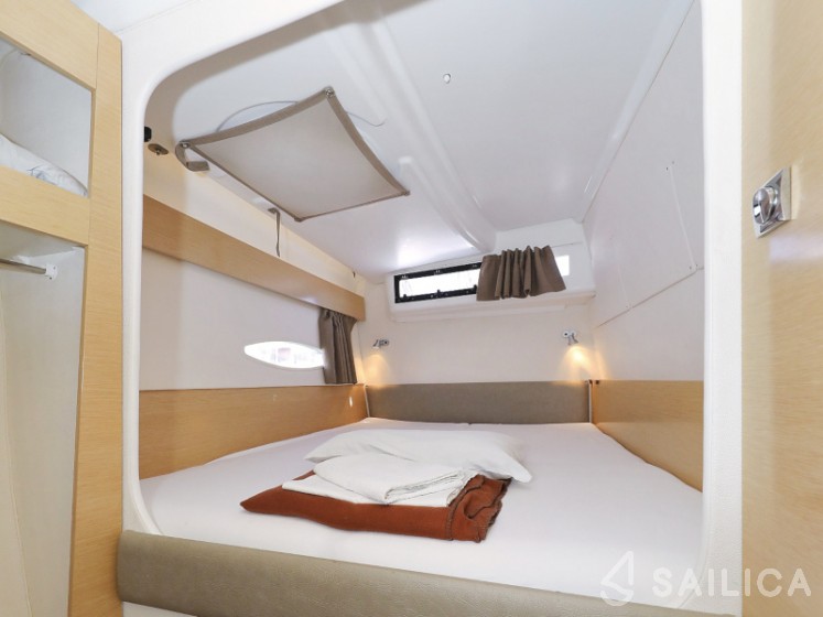 Lipari 41 - Yacht Charter Sailica