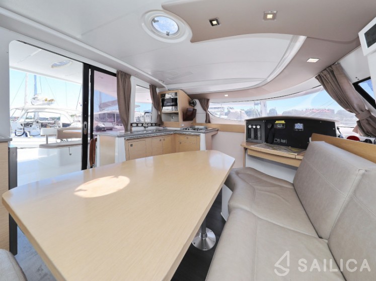 Lipari 41 - Yacht Charter Sailica