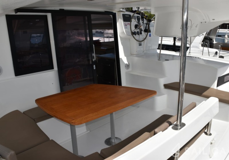 Lipari 41 - Yacht Charter Sailica