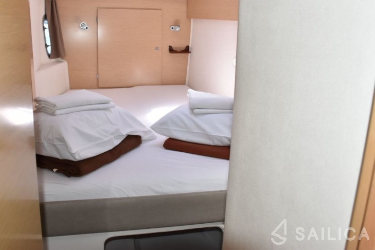 Lipari 41 - Yacht Charter Sailica