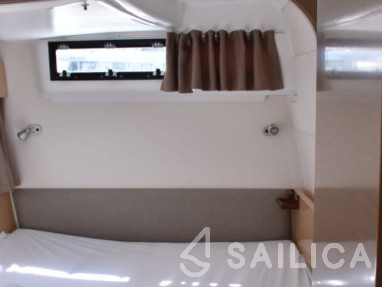 Lipari 41 - Yacht Charter Sailica