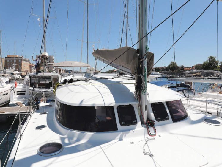 Lipari 41 - Yacht Charter Sailica