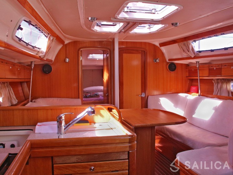 Bavaria 38 Cruiser - Yacht Charter Sailica