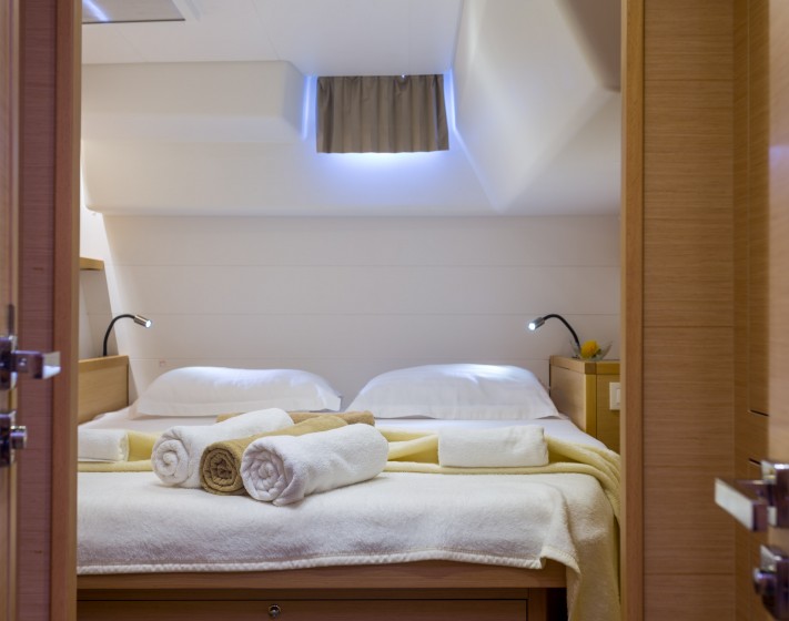 Lagoon 450 - Yacht Charter Sailica