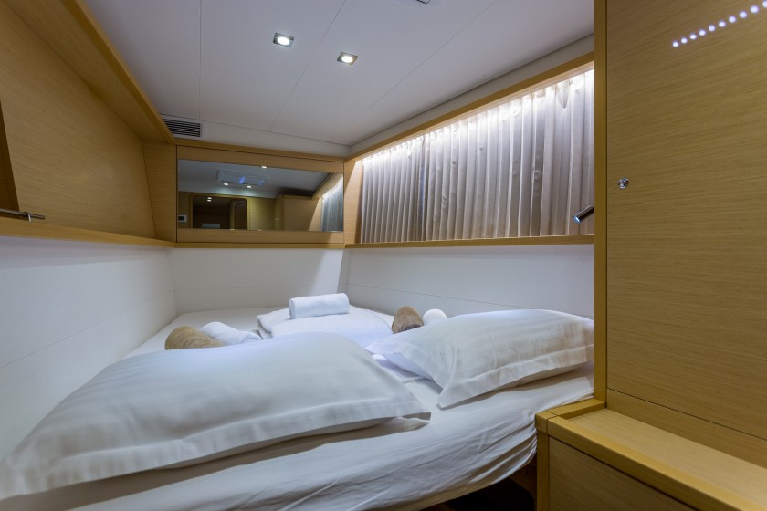 Lagoon 450 - Yacht Charter Sailica