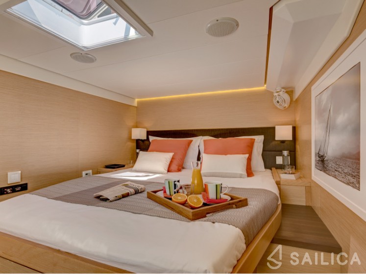 Lagoon 620 - Yacht Charter Sailica