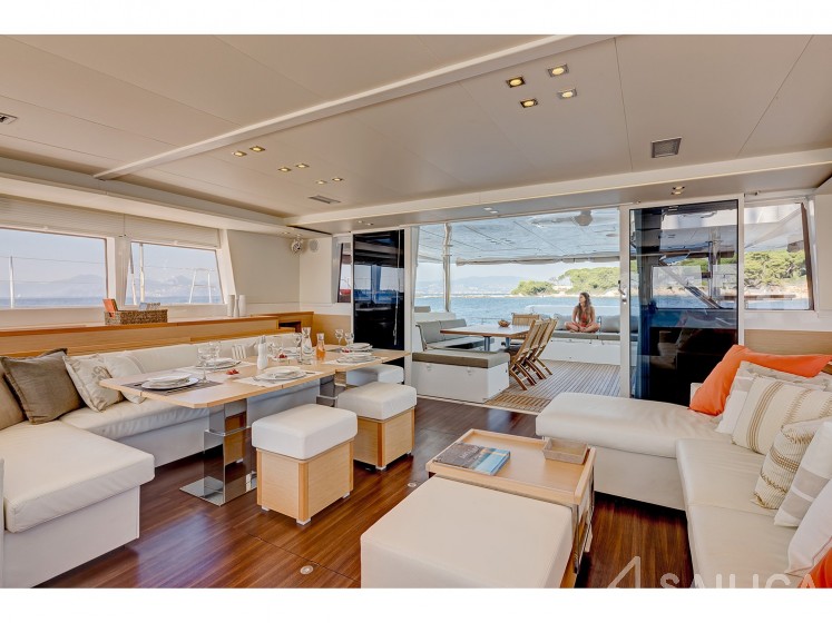 Lagoon 620 - Yacht Charter Sailica