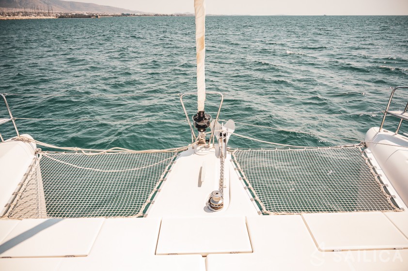 Lagoon 421 - Yacht Charter Sailica