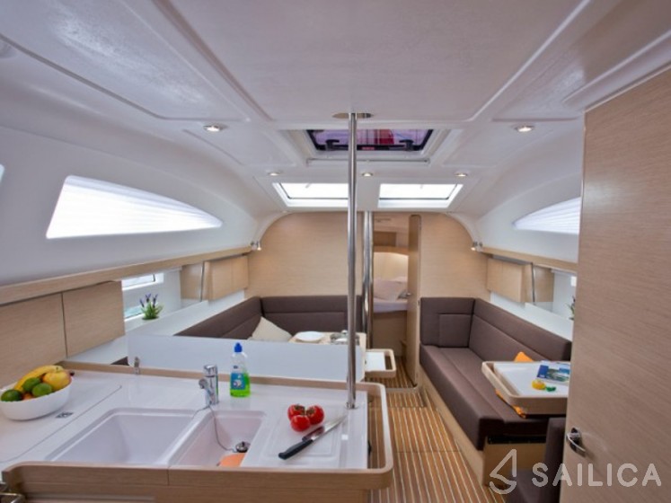 Elan 40 Impression - Yacht Charter Sailica