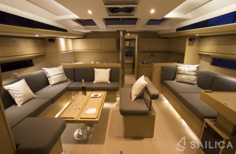 Dufour 500 GL - Yacht Charter Sailica