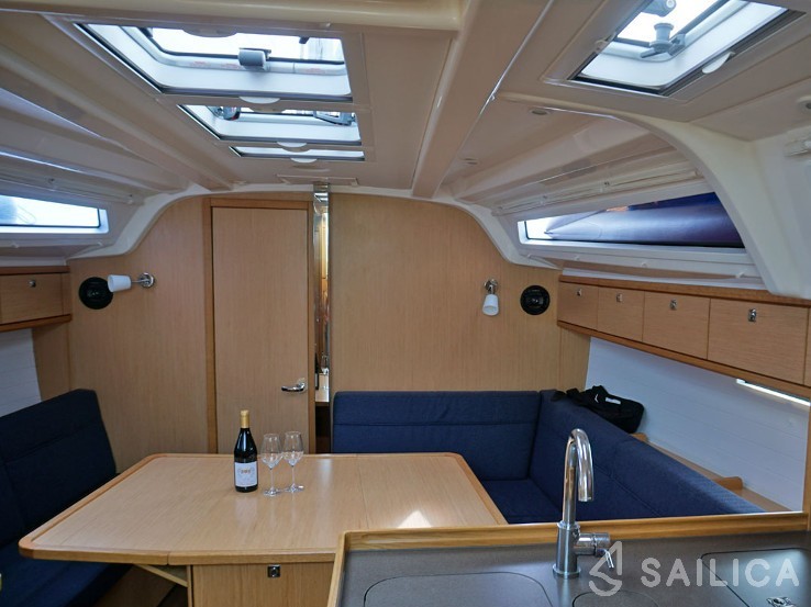 Bavaria Cruiser 37 - Yacht Charter Sailica