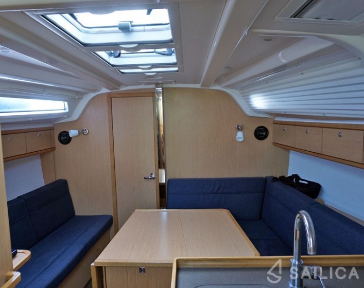 Bavaria Cruiser 37 - Yacht Charter Sailica