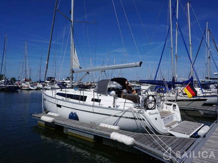 Bavaria Cruiser 37 - Yacht Charter Sailica