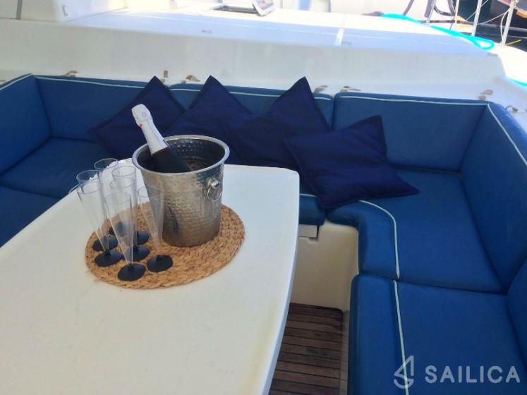 Lagoon 440 - Yacht Charter Sailica