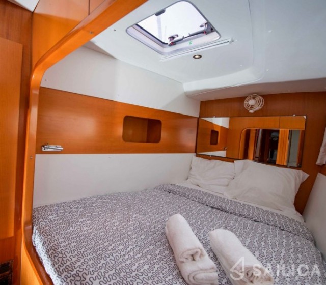 Lagoon 440 - Yacht Charter Sailica