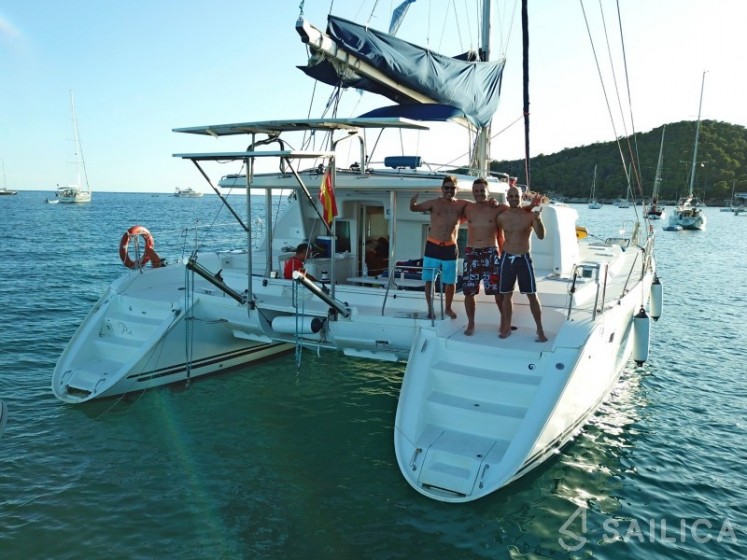 Lagoon 440 - Yacht Charter Sailica