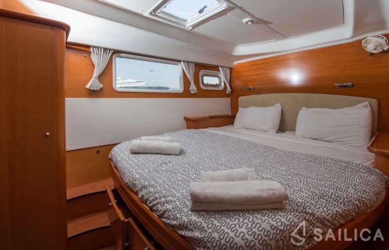 Lagoon 440 - Yacht Charter Sailica