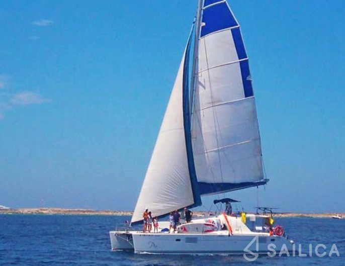 Lagoon 440 - Yacht Charter Sailica
