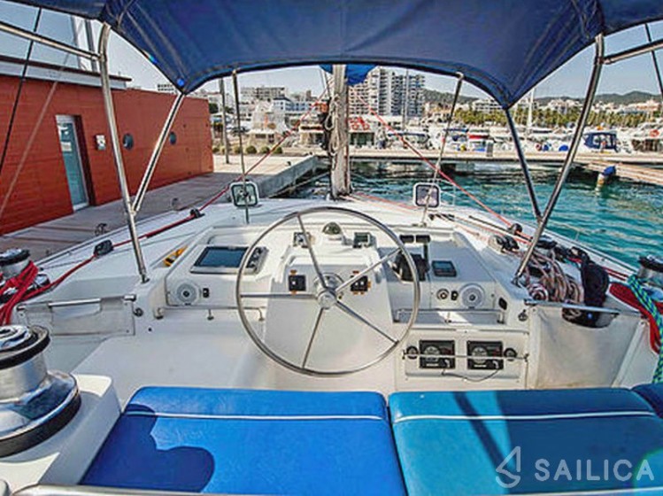 Lagoon 440 - Yacht Charter Sailica