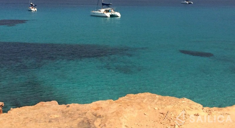 Lagoon 440 - Yacht Charter Sailica