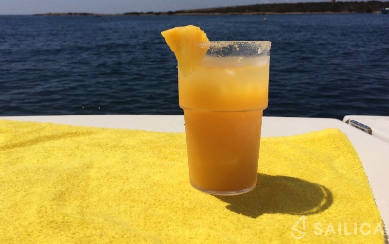 Lagoon 440 - Yacht Charter Sailica