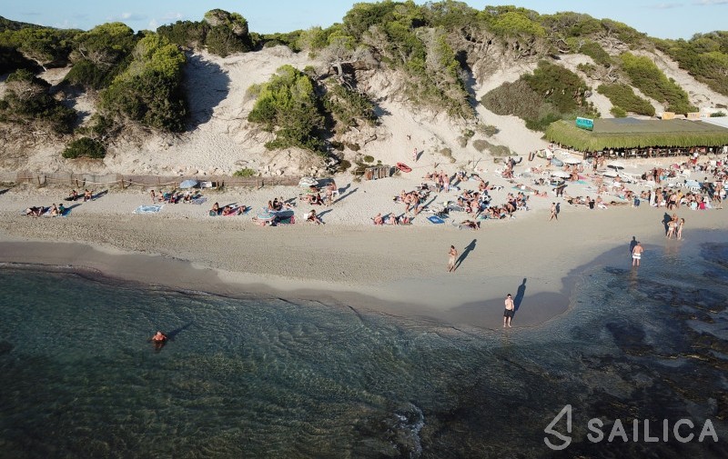 Lagoon 440 - Yacht Charter Sailica