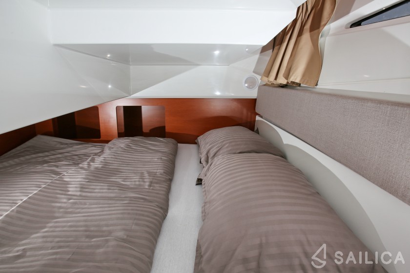 Merry Fisher 895 - Yacht Charter Sailica