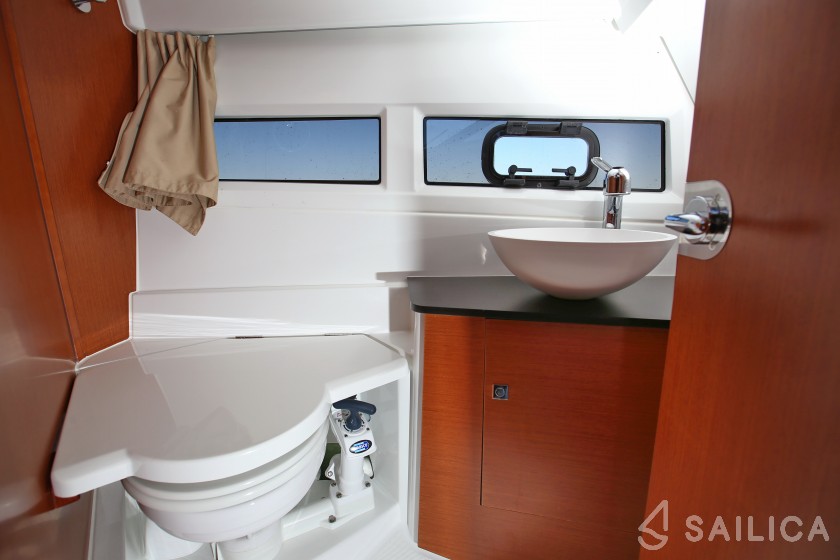 Merry Fisher 895 - Yacht Charter Sailica