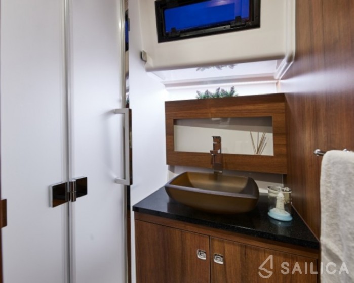 Northman 1200 - Yacht Charter Sailica