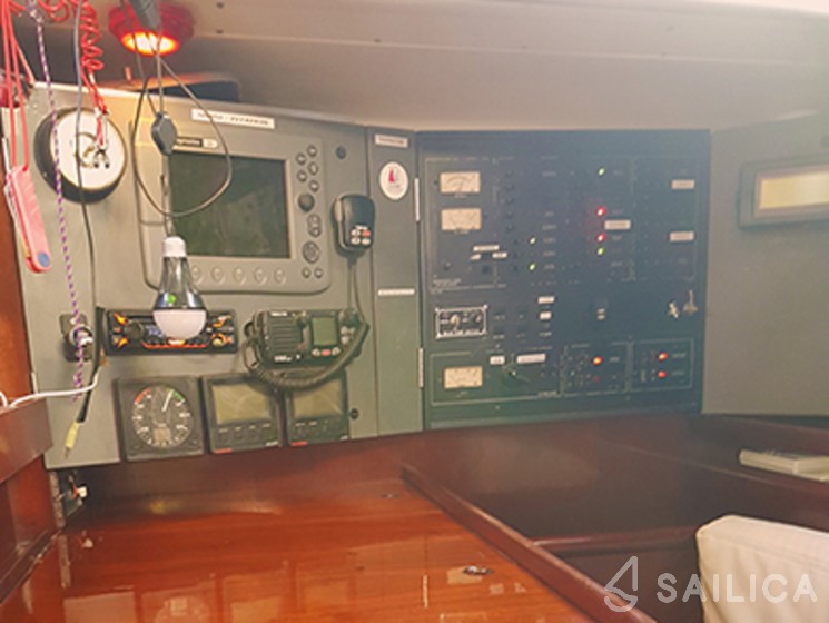 First 45 F5 - Yacht Charter Sailica