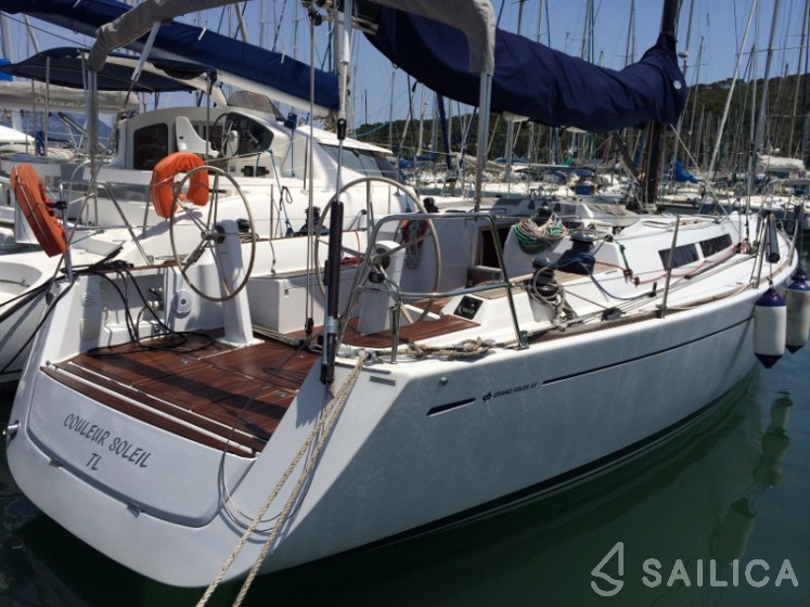 Grand Soleil 43 - Yacht Charter Sailica