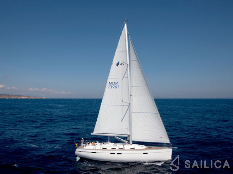 Bavaria Cruiser 45 - Yacht Charter Sailica