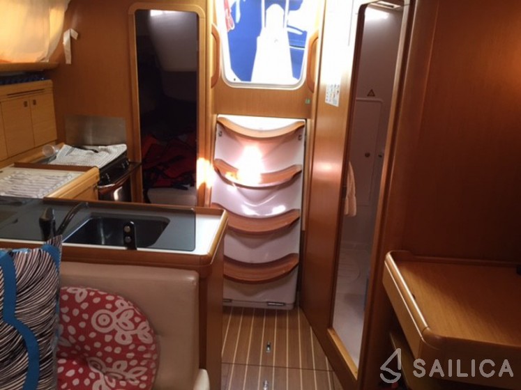 Sun Odyssey 36i - Yacht Charter Sailica
