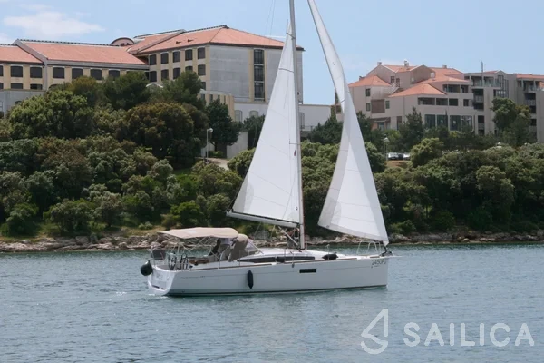 Sun Odyssey 349 - Yacht Charter Sailica