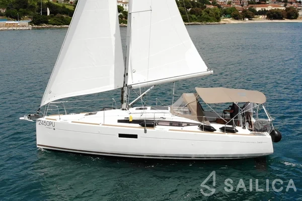 Sun Odyssey 349 - Yacht Charter Sailica