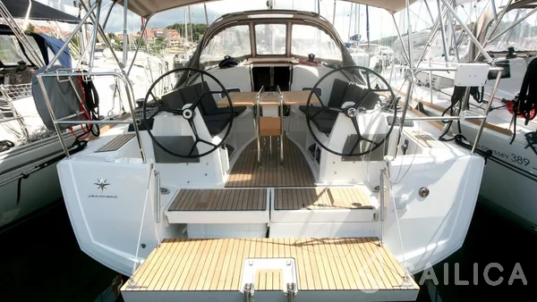 Sun Odyssey 349 - Yacht Charter Sailica