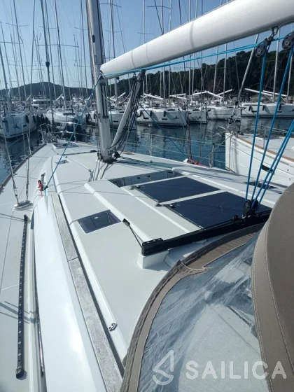 Sun Odyssey 519 - Yacht Charter Sailica