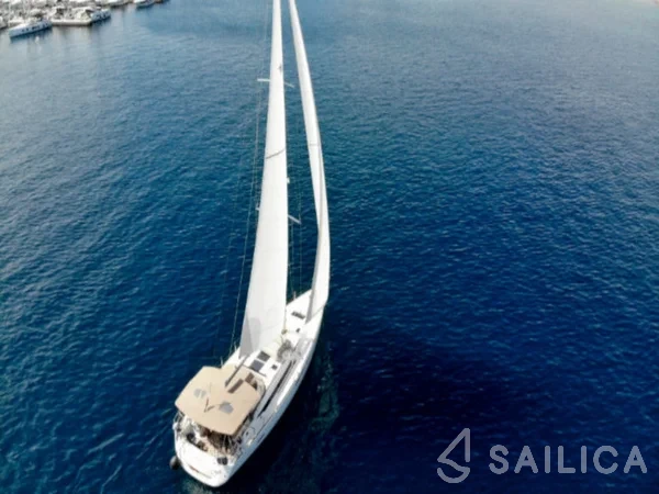 Sun Odyssey 519 - Yacht Charter Sailica