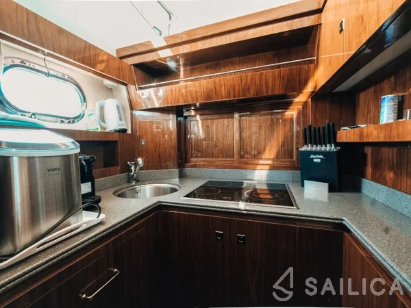 Elegance 60 Fly - Yacht Charter Sailica
