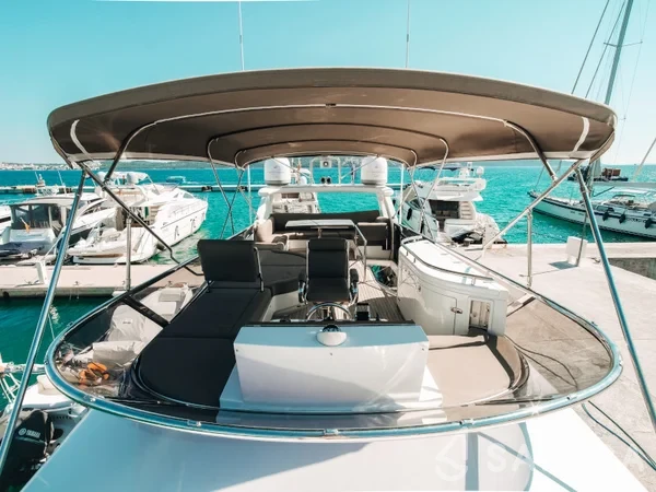 Elegance 60 Fly - Yacht Charter Sailica