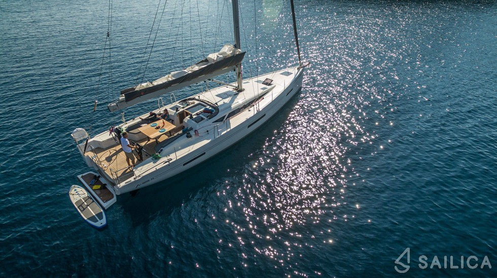 More 55 - Yacht Charter Sailica