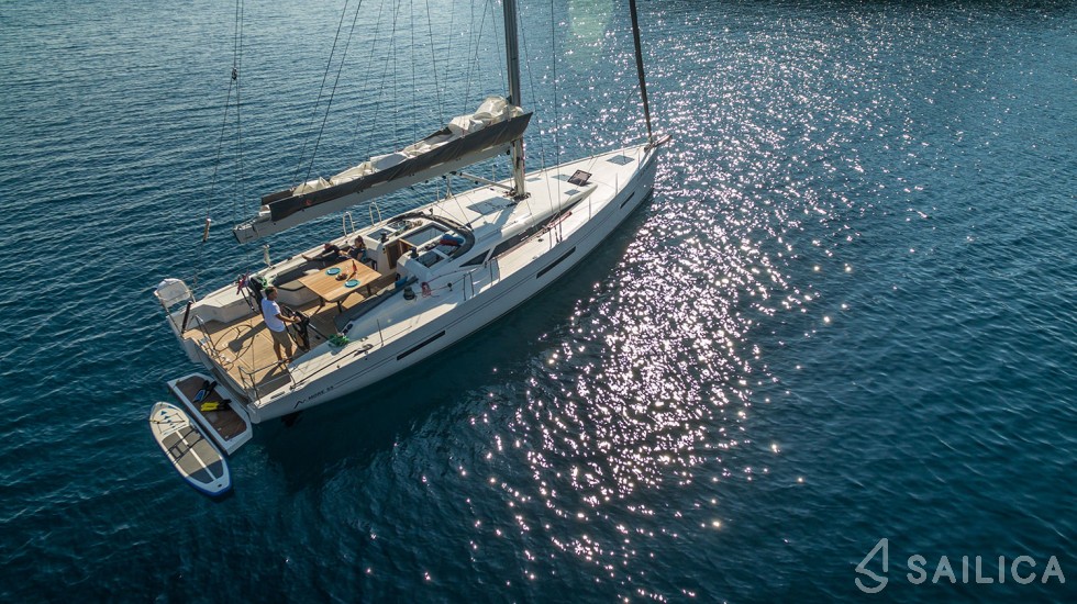 More 55 - Yacht Charter Sailica
